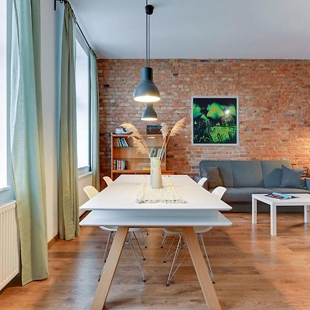 City Center, Art House & Family Stay By Downtown Apartments غدانسك المظهر الخارجي الصورة