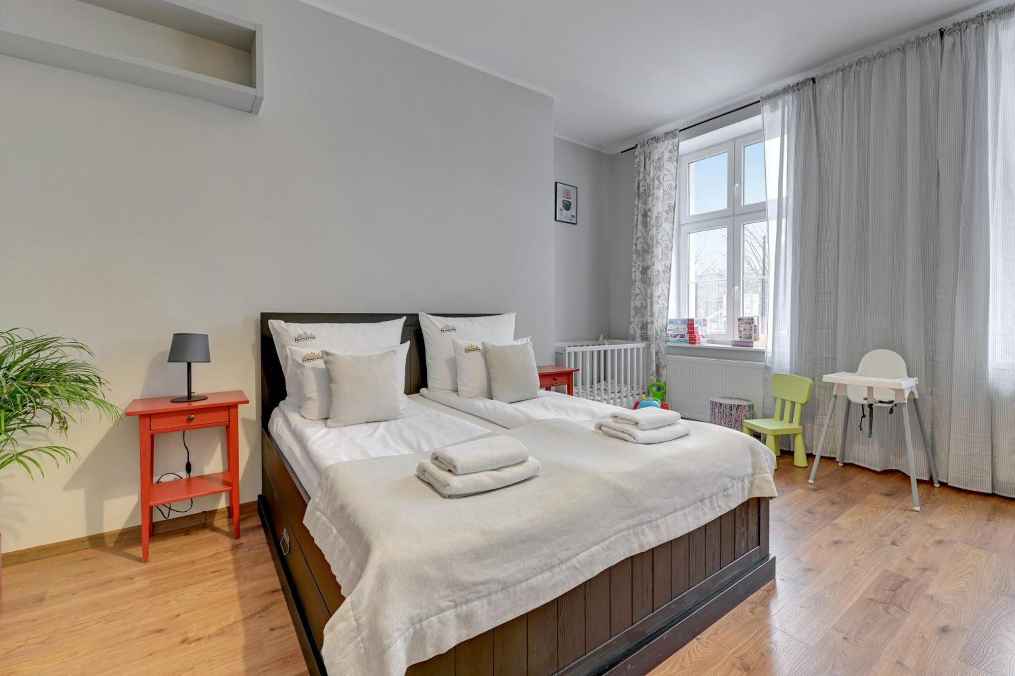 City Center, Art House & Family Stay By Downtown Apartments غدانسك المظهر الخارجي الصورة